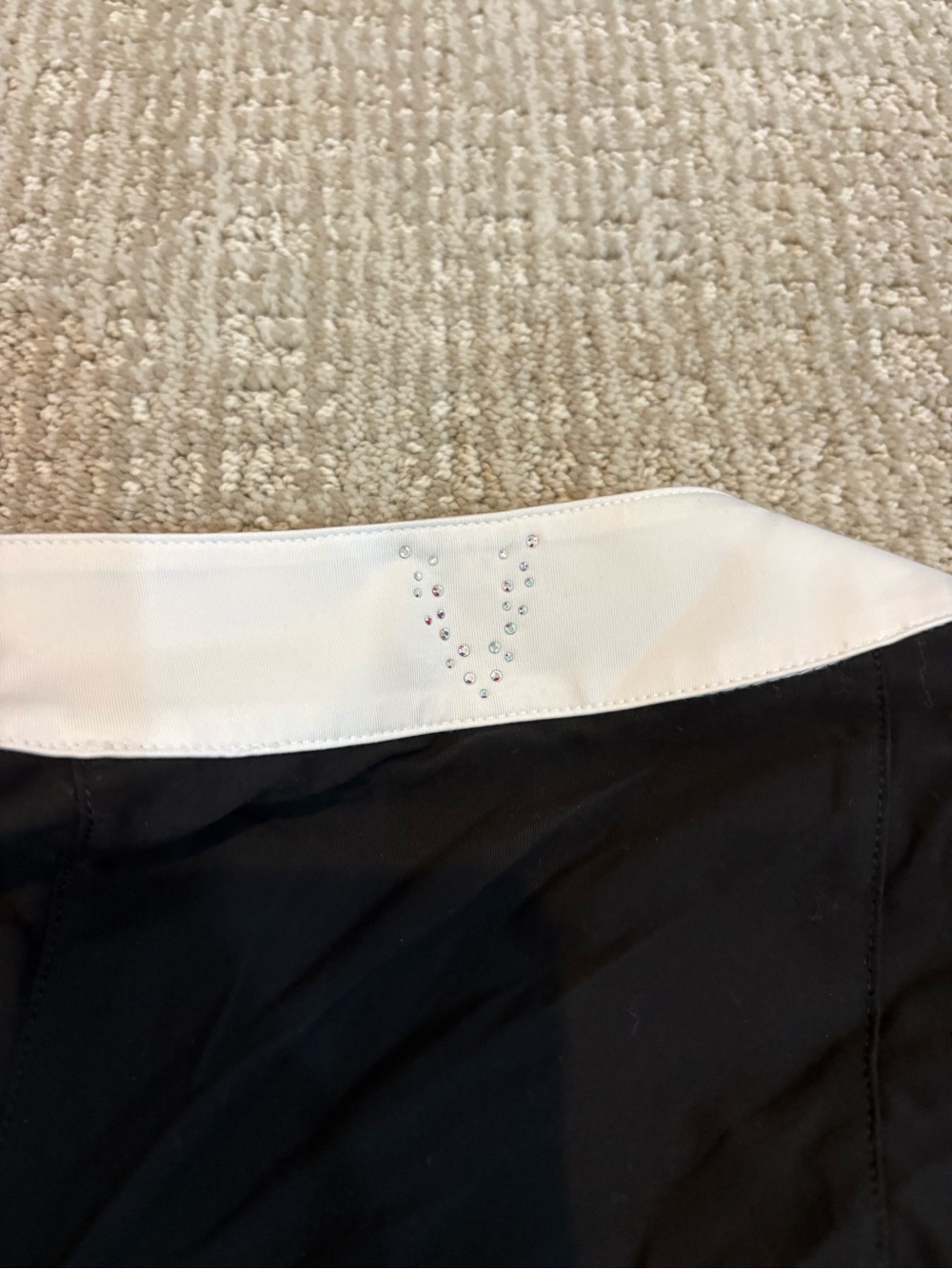 NWOT Samshield Cassandra Crystal Black Show Shirt Size L - Picture 6 of 7